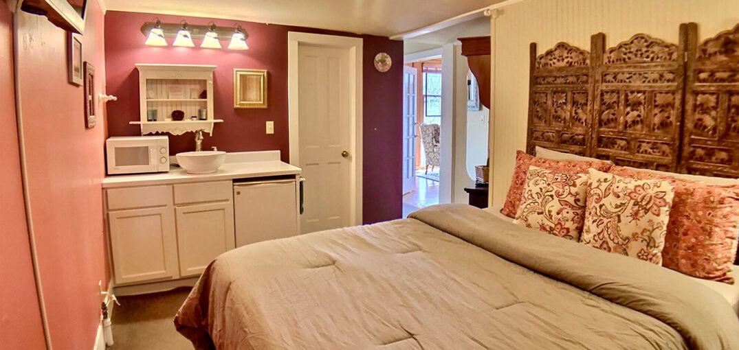 Piedmont House - Crystal Terrace Suite Queen Bed