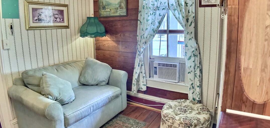 Piedmont House - Magnolia Suite Sofa